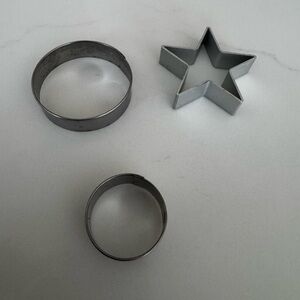 Set of 3 Metal Cookie Cutters - Star & Circles - Great for Baking!